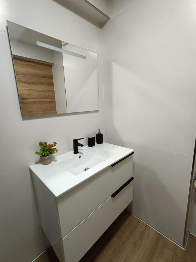 Apartamento Caruso ซานตานเดร์ ภายนอก รูปภาพ